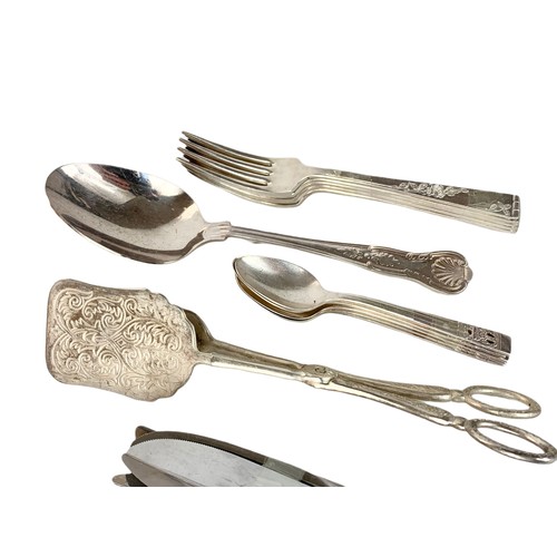 682 - Quantity of silver plated cutlery