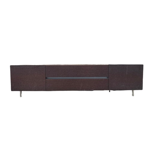 908 - The Max sideboard designed by Paolo Piva for Poliform. 230/60/58.5cm