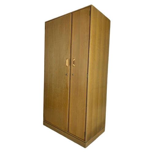 1055 - Vintage oak Stag wardrobe. 91.5/56/178cm