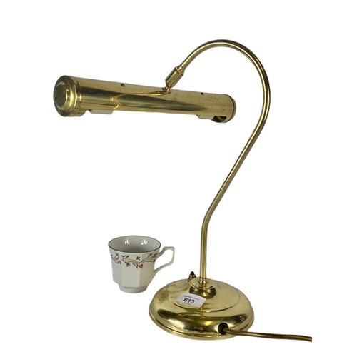 613 - Large vintage brass desk lamp. 39.5cm