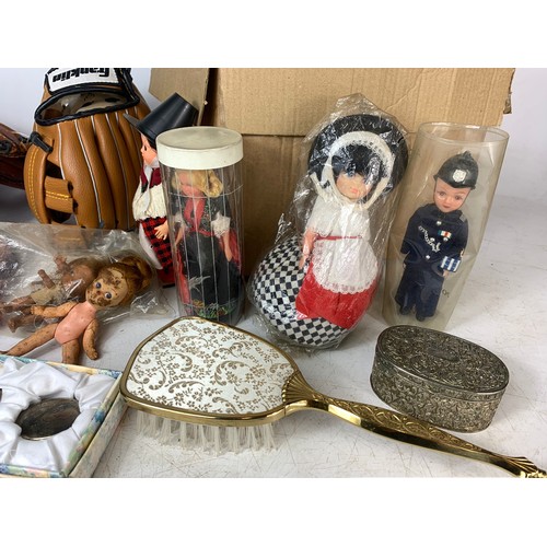 638 - Box of collectibles. Including a vintage MacGregor baseball glove, vintage dolls etc