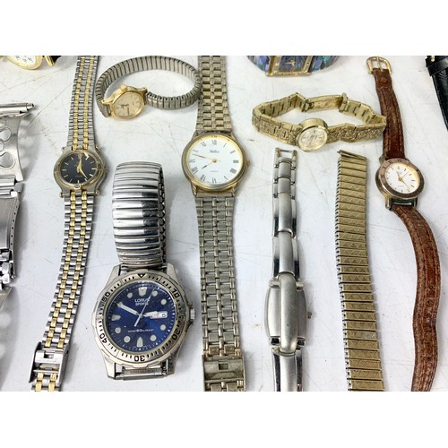 687 - Large quantity of vintage and modern watches. Including Monic, Citron, Delma, Philip Mercier, Lorus,... 