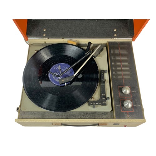 750 - Vintage Elizabethan record player. 49/38/21cm