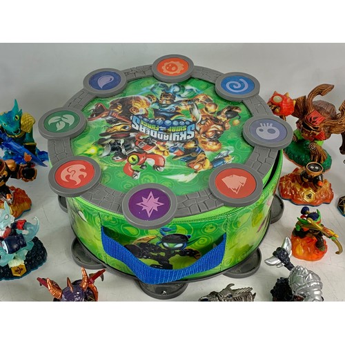 55a - Skylanders Swap Force figures for XBOX.