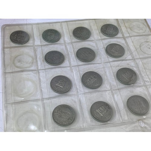 699 - Quantity of old coins