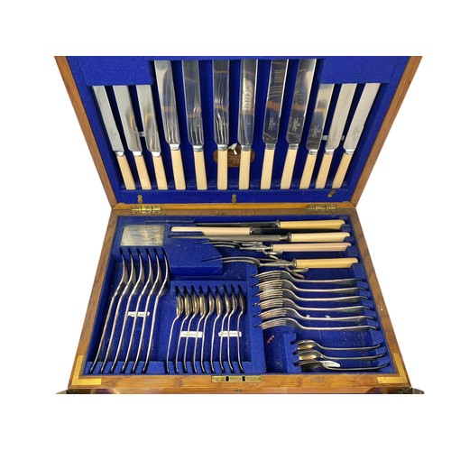 515 - Oak cased cutlery set gifted too Captain Charles P. Watson on the occasion of his marriage 1923. Sil... 