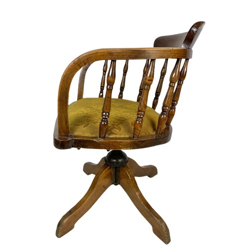 927 - Edwardian oak swivel desk chair.