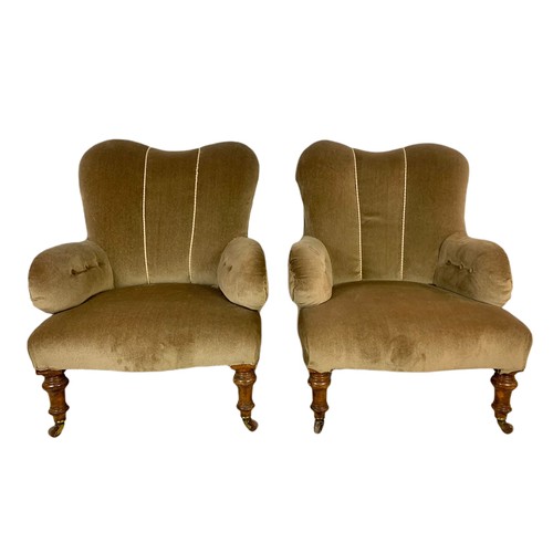 929 - Pair of Victorian walnut parlour armchairs. 62/65/85cm