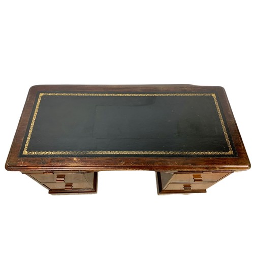 1020 - Early 20th century leather top writing desk. Circa 1930’s. 131/59/73cm