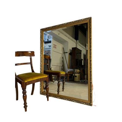 1004 - Large gilt framed mirror. 99/129cm