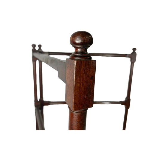 1046 - Georgian style mahogany towel rail. Full width 107. Height 110cm