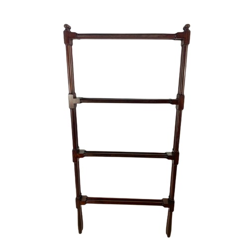 1046 - Georgian style mahogany towel rail. Full width 107. Height 110cm