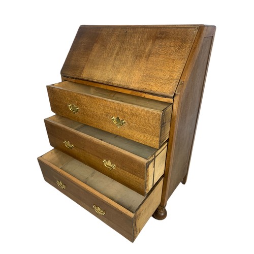 1066 - Vintage oak writing bureau. 75/42/102cm