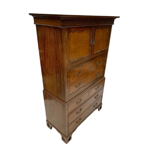 1038 - Large late Edwardian Georgian style mahogany chest on chest, 114cm x 51cm x 182cm