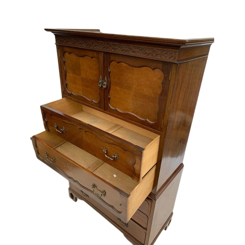 1038 - Large late Edwardian Georgian style mahogany chest on chest, 114cm x 51cm x 182cm