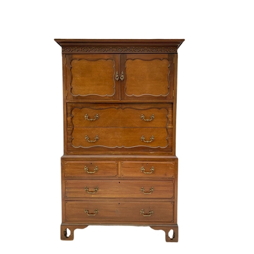 1038 - Large late Edwardian Georgian style mahogany chest on chest, 114cm x 51cm x 182cm