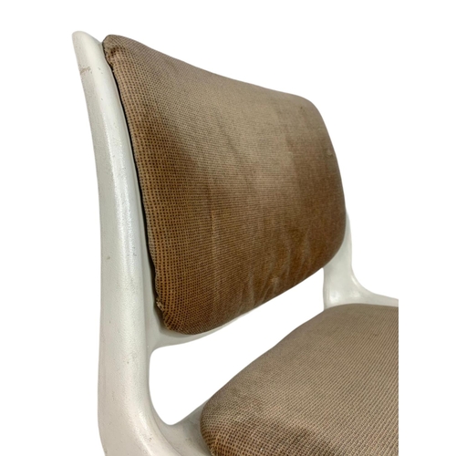 1070 - Norwegian mid century swivel chair designed by Bendt Winge, Oslo Norway