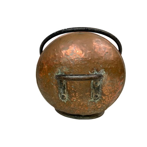 712 - Victorian copper coal scuttle. 59cm