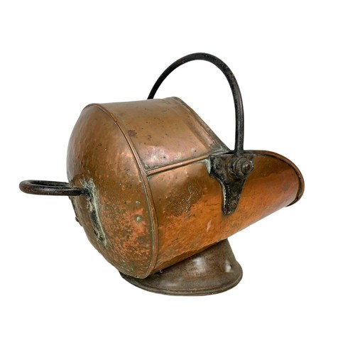 712 - Victorian copper coal scuttle. 59cm