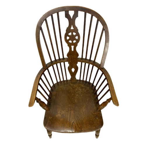 912 - Large mid 19th century elm and beech Windsor armchair