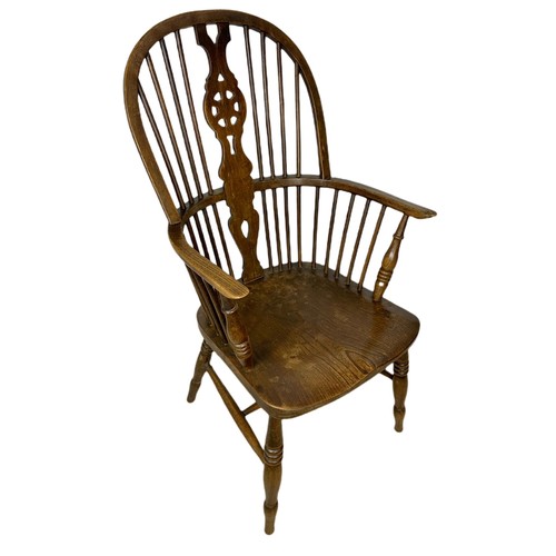 912 - Large mid 19th century elm and beech Windsor armchair