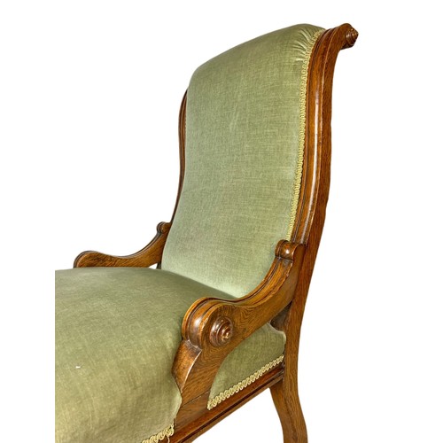 1012 - Victorian oak ladies chair. 55/56/93cm