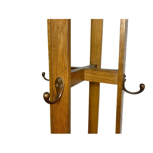 1031 - Tall 1930’s oak hat and coat stand. 200cm