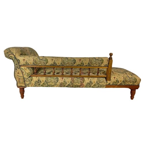 1033 - Edwardian walnut framed chaise lounge. 178cm