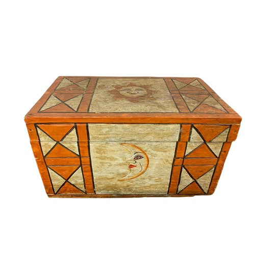 1075 - 2 painted wooden storage boxes. Largest 60/39/40cm