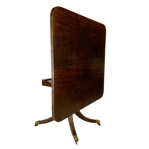 1078 - Large 18th century Georgian mahogany tilt top breakfast table. Circa 1780. 121.5/115/72cm