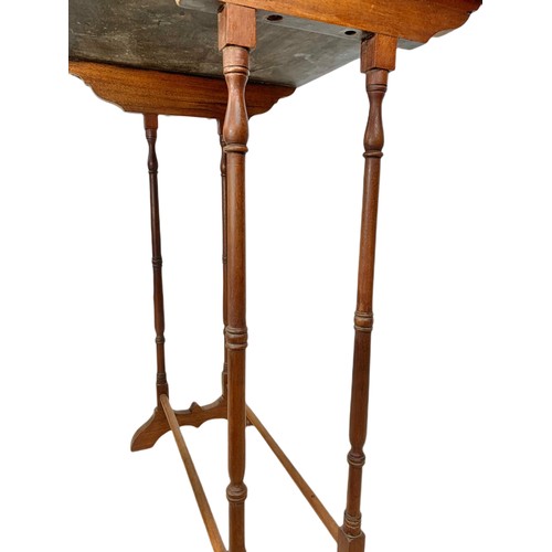 1088 - Large Edwardian inlaid side table in the Georgian style, 61x46.5x75cm