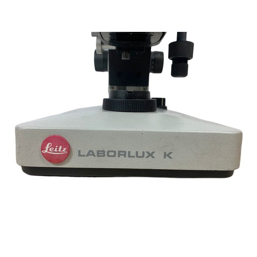 722b - Leitz Laborlux K biological microscope. 31/42cm