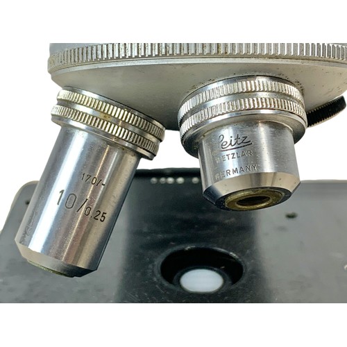 722g - Leica Leitz Wetzlar HM LUX microscope. 23/34cm