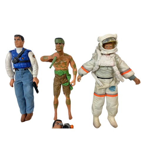 176d - 15 Action Man figures with clothes.