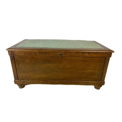 1123 - Early 20th century oak storage box,  105cm x 51cm x 50cm