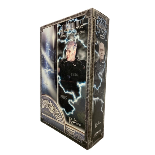 113 - Highlander 12 inch collectible figure. The Kurgan Sideshow Collectibles. Box measures 36x23cm