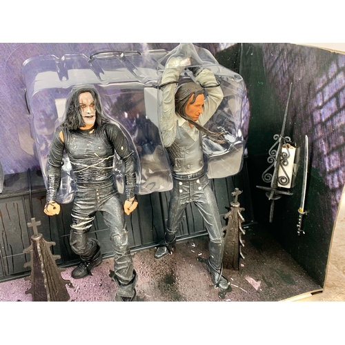 122 - Neca Reel Toys “The Crow” Eric Draven and Top Dollar. Box measures 30.5x18x21cm