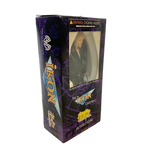 133 - 2 Buffy The Vampire Slayer action figures. ToyFare Entertainment Wizard Group and The Ikon Collectab... 