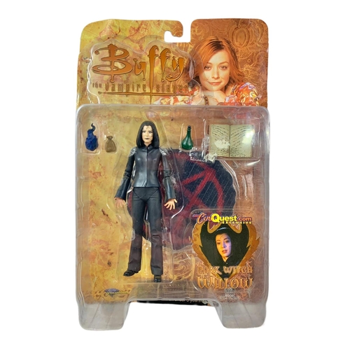 134 - 5 Diamond Select Buffy The Vampire Slayer action figures in boxes. “Dark Witch Willow, Vampire Willo... 