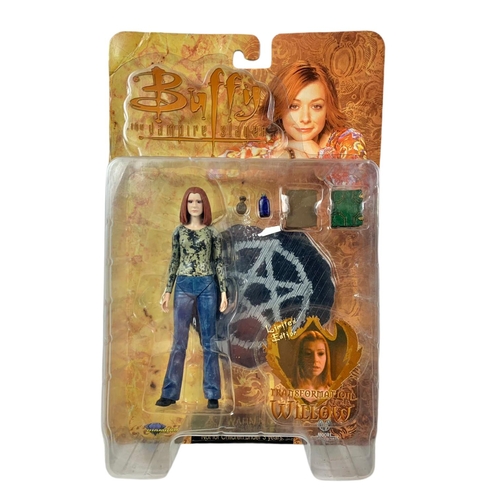 134 - 5 Diamond Select Buffy The Vampire Slayer action figures in boxes. “Dark Witch Willow, Vampire Willo... 