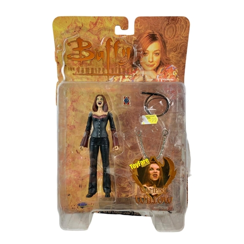 135 - 5 Diamond Select Buffy The Vampire Slayer action figures in boxes. “Dark Witch Willow, Vampire Willo... 