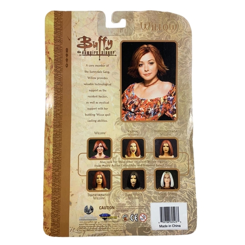 135 - 5 Diamond Select Buffy The Vampire Slayer action figures in boxes. “Dark Witch Willow, Vampire Willo... 