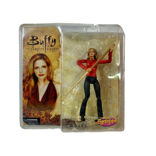 138 - Diamond Select Buffy The Vampire Slayer action figures in boxes. “Vampire Buffy, Primeval Buffy, Onc... 