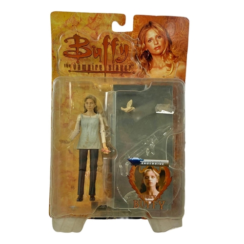 138 - Diamond Select Buffy The Vampire Slayer action figures in boxes. “Vampire Buffy, Primeval Buffy, Onc... 