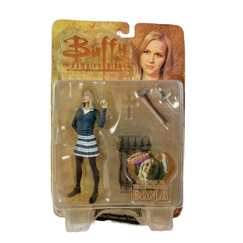 143 - Diamond Select Buffy The Vampire Slayer action figures in boxes. “Previews Exclusive Welcome To The ... 