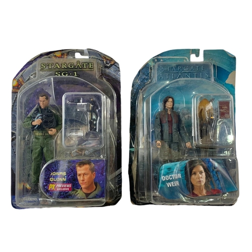 151 - Stargate SG.1 and Stargate Atlantis action figures in boxes. “Serpent Guard, Jonas Quinn x2, Field O... 