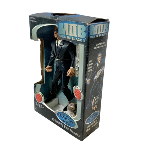 168 - Men In Black 2 “Talking Agent J” with Frank the Pug in box. Box measures 23x34cm