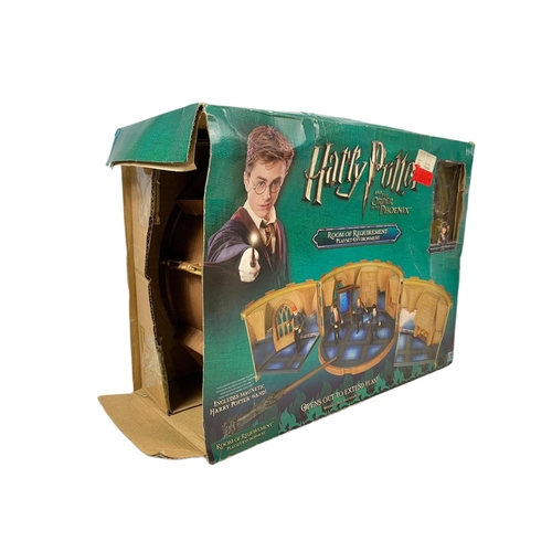 172 - Danbury Mint castle and Harry Potter Room of Requirement Playset Environment with 1 figure, wand etc... 