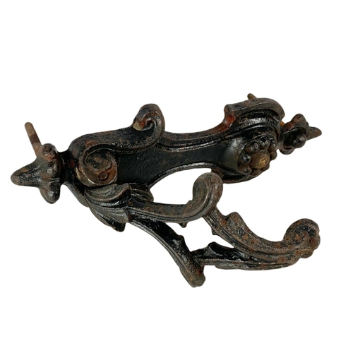 22 - Victorian cast iron door knocker. 24cm