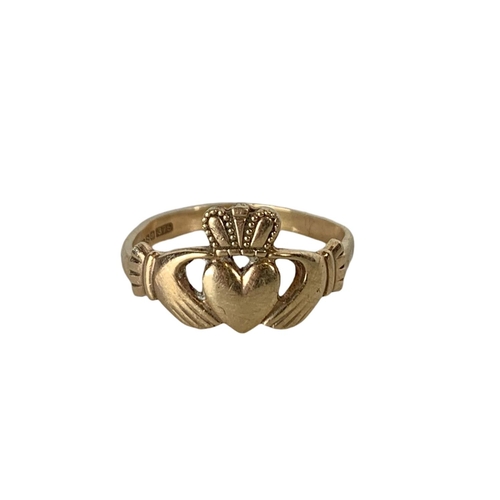 670 - 9ct gold Claddagh ring.